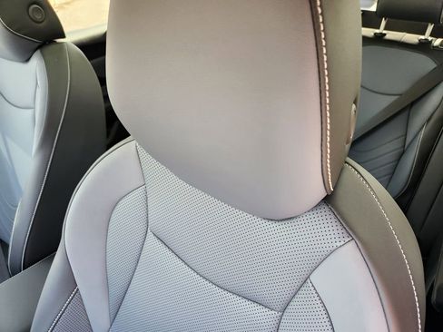 New 2026 Volkswagen Tiguan SE AWD/4WD image 6