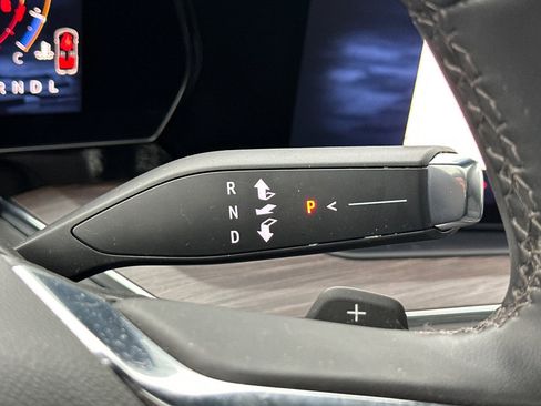 Used 2025 Chevrolet Tahoe LT w/ Comfort Package image 24