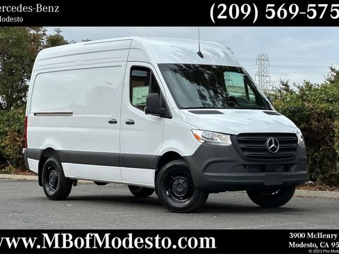 New 2026 Mercedes-Benz Sprinter 2500 image 1