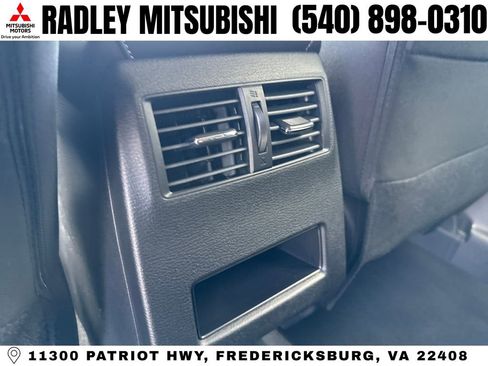 New 2026 Mitsubishi Outlander ES image 13