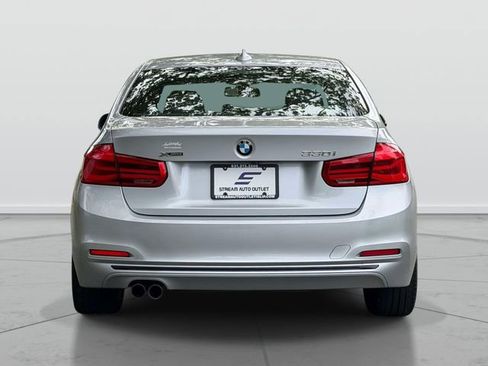 Used 2018 BMW 330i xDrive Sedan AWD/4WD image 6
