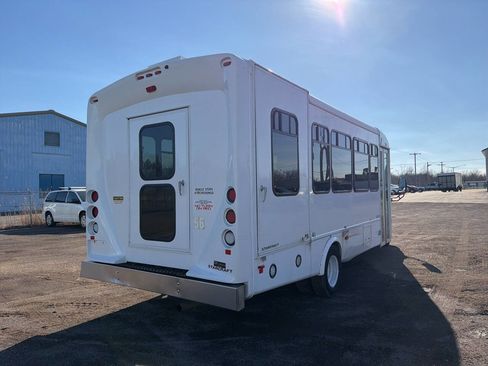 Used 2019 Ford E-450 and Econoline 450 Super Duty w/ Shuttle Bus Prep Package image 5
