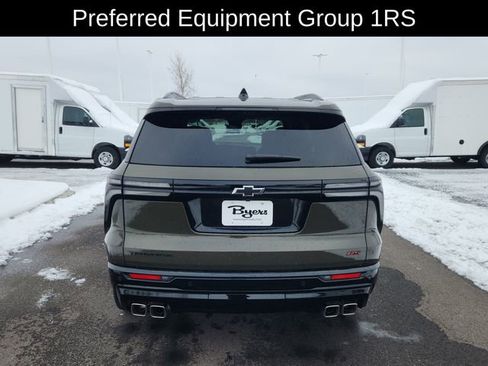 Used 2024 Chevrolet Traverse RS image 8
