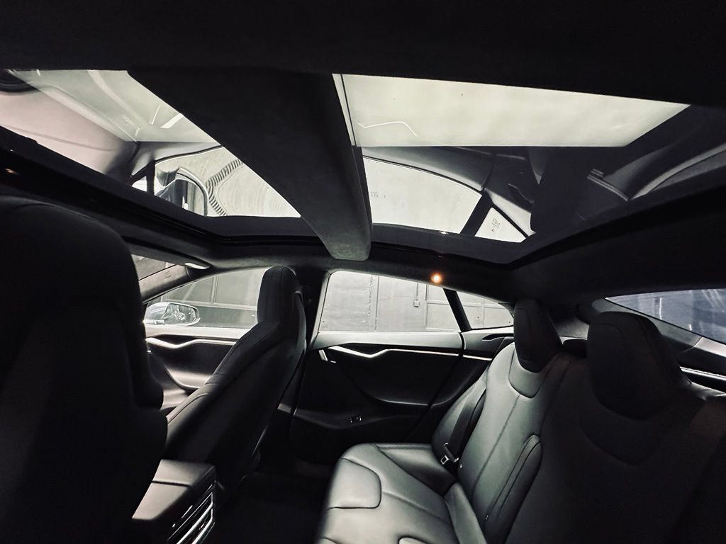 Used 2016 Tesla Model S 90D AWD/4WD image 24