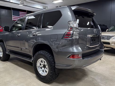 Used 2014 Lexus GX 460 w/ Premium Package AWD/4WD image 7
