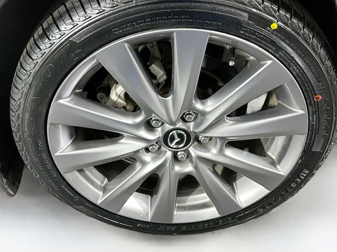 Used 2024 MAZDA MAZDA3 s image 11