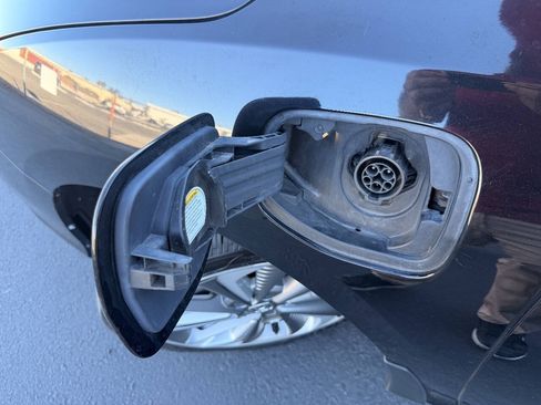 Used 2019 Honda Clarity Plug-In Hybrid image 14