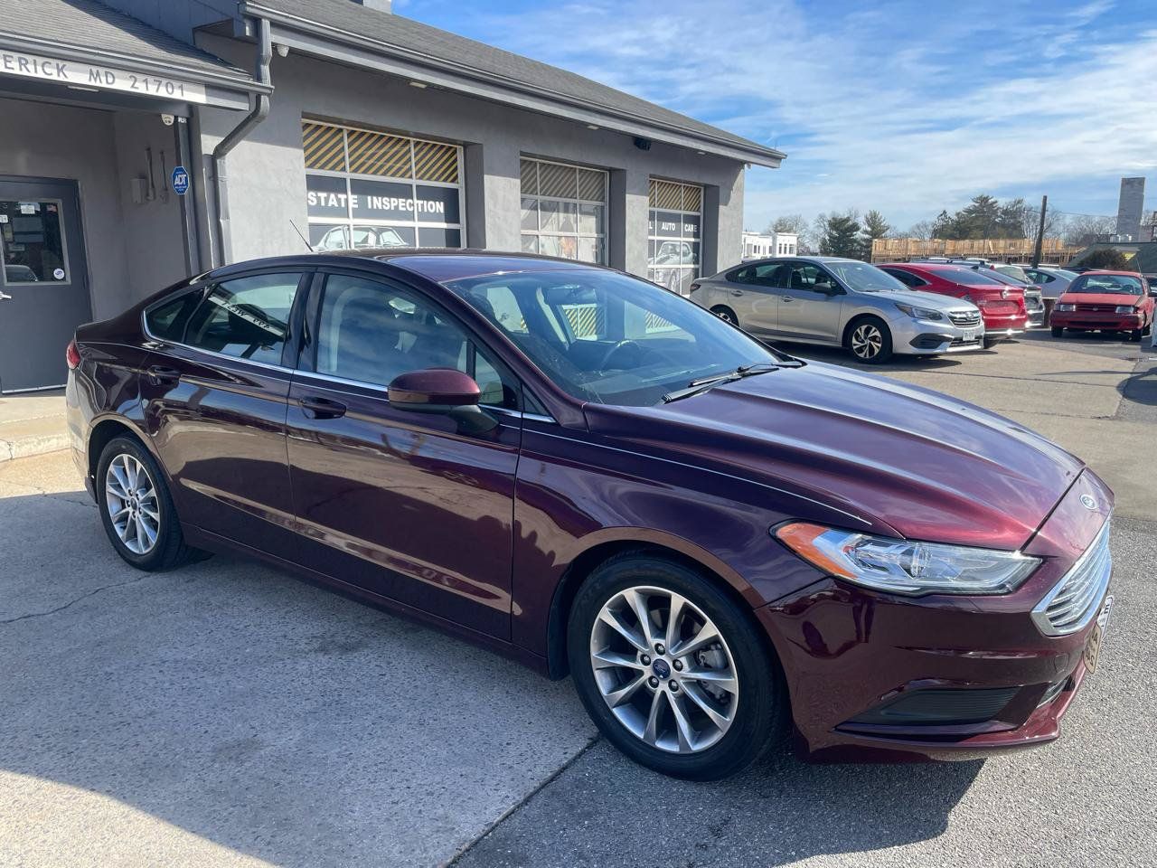 Used 2017 Ford Fusion SE w/ Fusion SE Technology Package FWD image 19