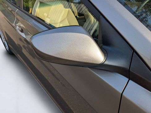 Used 2013 Hyundai Elantra GLS w/ Preferred Pkg FWD image 11