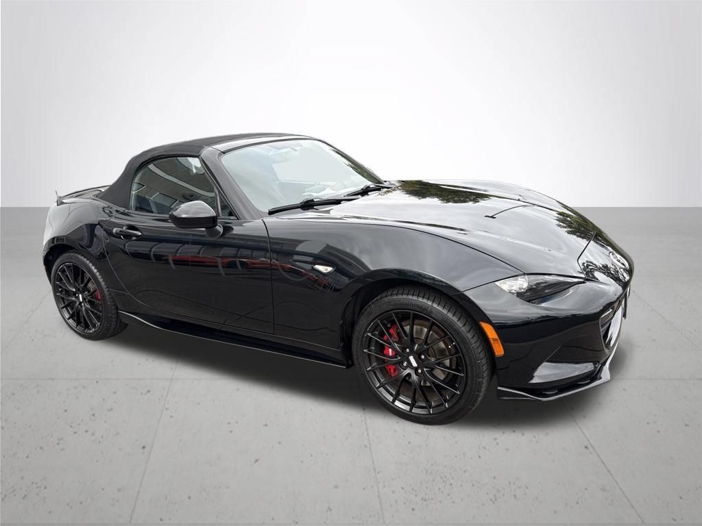 Used 2016 MAZDA MX-5 Miata Club w/ Brembo/BBS Package RWD image 4
