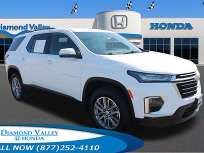 Used 2023 Chevrolet Traverse LT