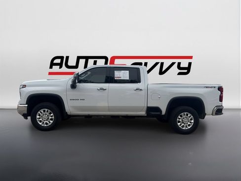 Used 2024 Chevrolet Silverado 2500 LTZ AWD/4WD image 8