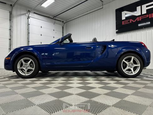 Used 2003 Toyota MR2 image 20