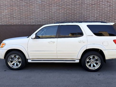 Used 2002 Toyota Sequoia Limited AWD/4WD image 2