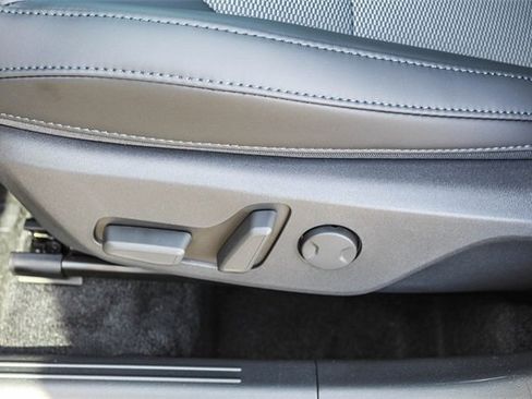 New 2025 Kia Niro EX image 23