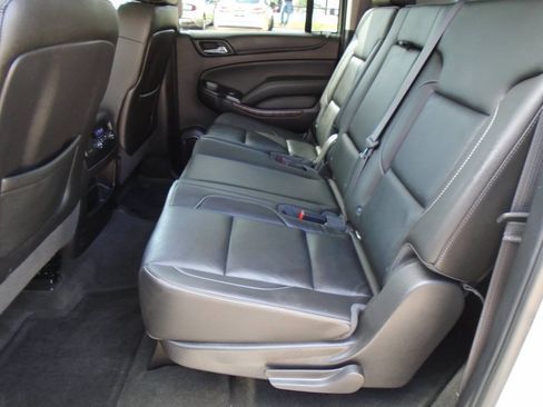 Used 2015 Chevrolet Suburban LT w/ Texas Edition RWD image 10