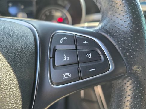 Used 2019 Mercedes-Benz GLC 300 4MATIC image 6