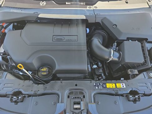 New 2026 Land Rover Range Rover Evoque S AWD/4WD image 31