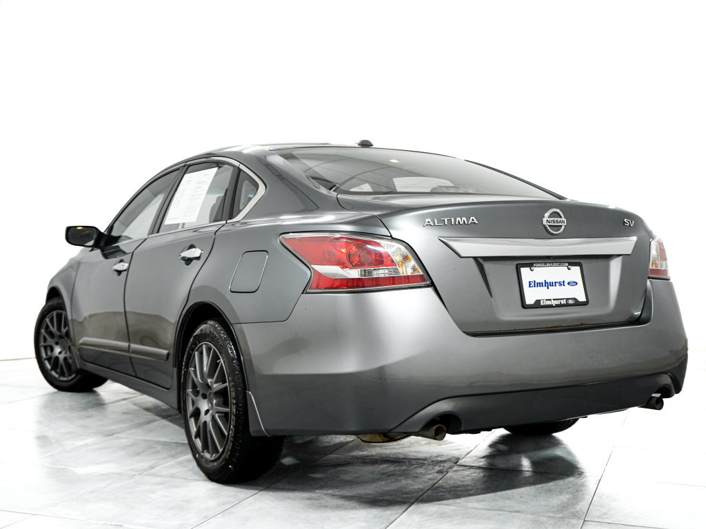Used 2015 Nissan Altima 2.5 SV FWD image 5