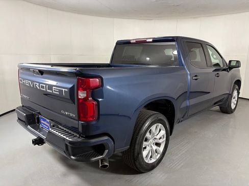 Used 2020 Chevrolet Silverado 1500 Custom w/ Custom Value Package RWD image 8