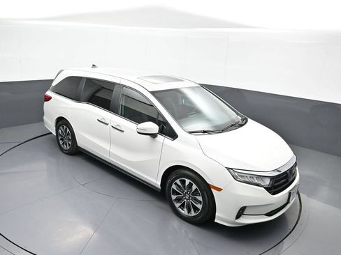 Certified 2024 Honda Odyssey EX-L image 39