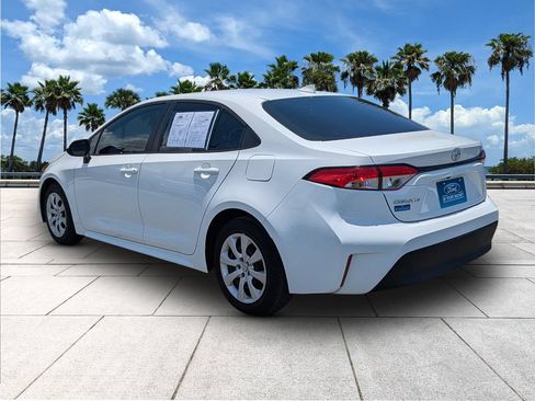 Used 2024 Toyota Corolla LE FWD image 5