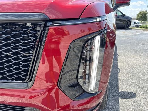 New 2026 Cadillac Escalade ESV Platinum Sport w/ LPO, Floor Liner Package AWD/4WD image 9