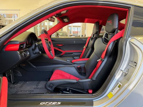 Used 2018 Porsche 911 GT2 RS RWD image 41