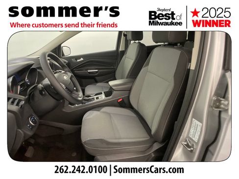 Used 2017 Ford Escape SE w/ Equipment Group 201A FWD image 9