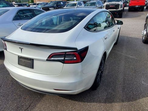 Used 2021 Tesla Model 3 Standard Range Plus RWD image 9