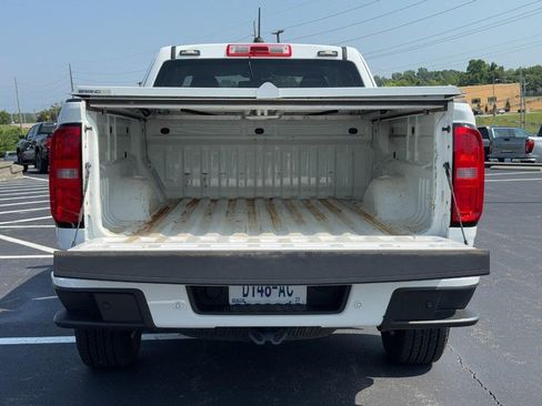 Used 2022 Chevrolet Colorado LT w/ Fleet Safety Package RWD image 5