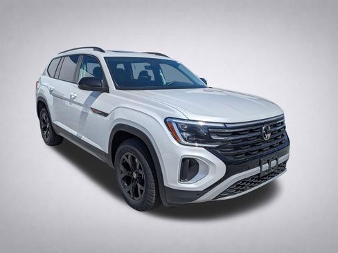 New 2026 Volkswagen Atlas Peak Edition AWD/4WD image 1