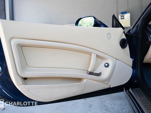 Used 2011 Ferrari California image 17
