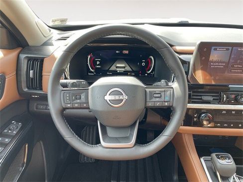 New 2026 Nissan Pathfinder Platinum image 12