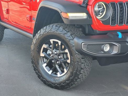 Certified 2025 Jeep Wrangler Unlimited Rubicon 4xe w/ Safety Group AWD/4WD image 3