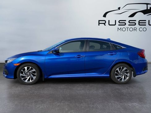 Used 2018 Honda Civic EX image 2