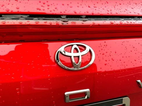 New 2025 Toyota Crown Signia image 15