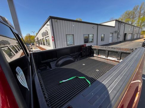 Used 2014 Ford F150 XLT w/ Equipment Group 302A Luxury AWD/4WD image 14