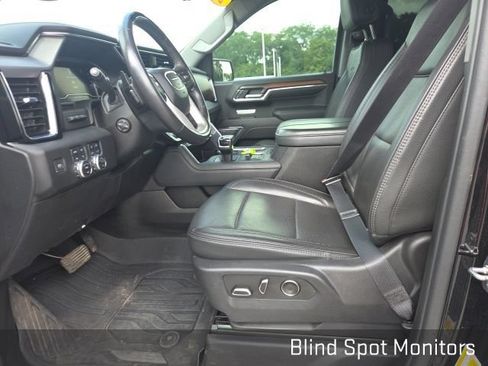 Used 2024 GMC Sierra 1500 Denali w/ Technology Package AWD/4WD image 9