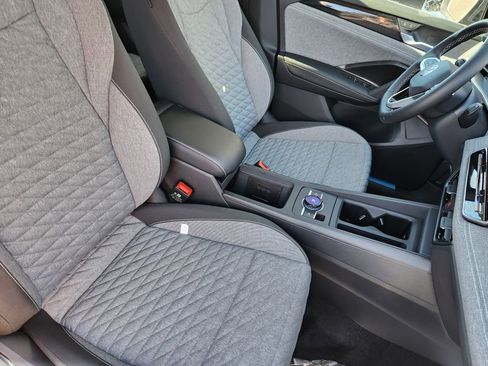 New 2026 Volkswagen Tiguan S AWD/4WD image 13