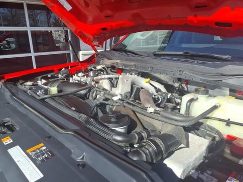 Used 2025 Ford F350 XLT image 11