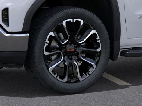New 2026 GMC Sierra 1500 SLT w/ SLT Premium Package RWD image 9