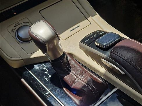 Used 2018 Lexus ES 350 w/ Navigation System Package FWD image 12