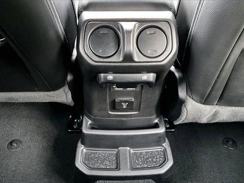 Certified 2021 Jeep Wrangler Unlimited Sahara image 15