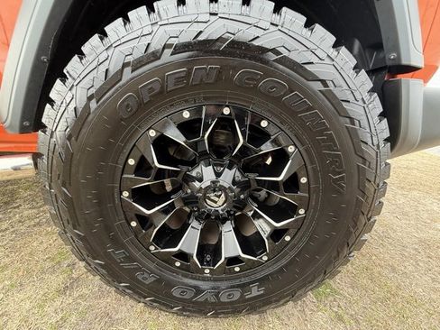 Used 2019 Jeep Wrangler Sport S image 9