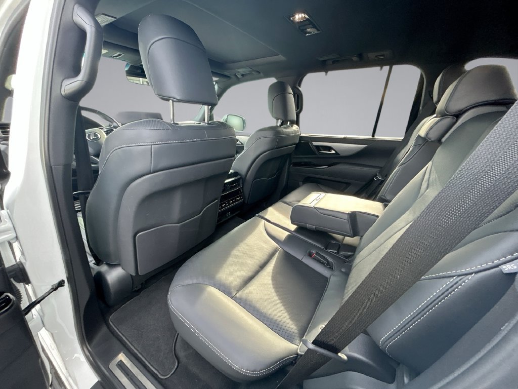 Used 2024 Lexus LX 600 F Sport AWD/4WD image 15