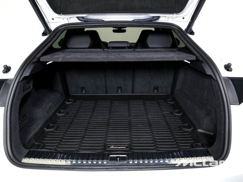 Used 2022 Lamborghini Urus AWD/4WD image 20