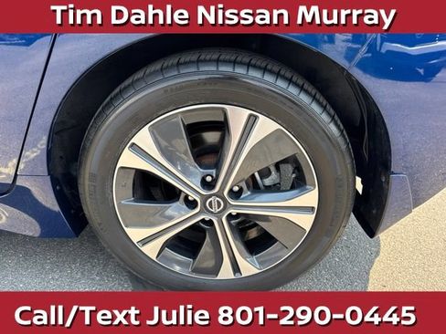 Used 2022 Nissan Leaf SV FWD image 13