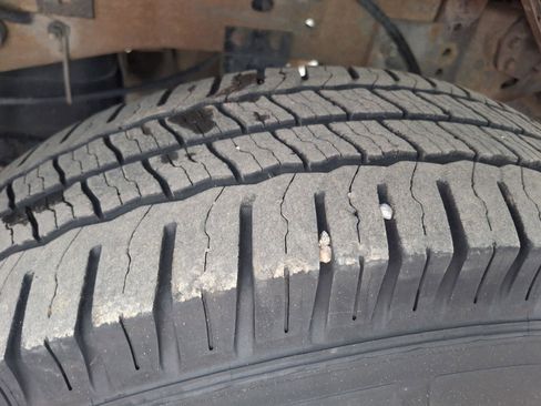 Used 1999 Ford F250 XL image 9