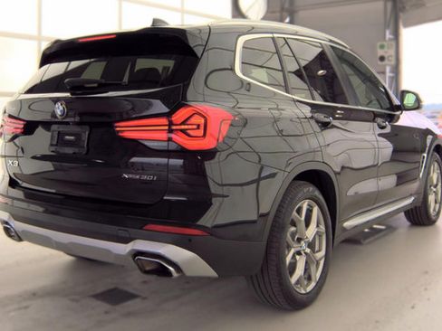 Used 2022 BMW X3 xDrive30i w/ Convenience Package AWD/4WD image 3